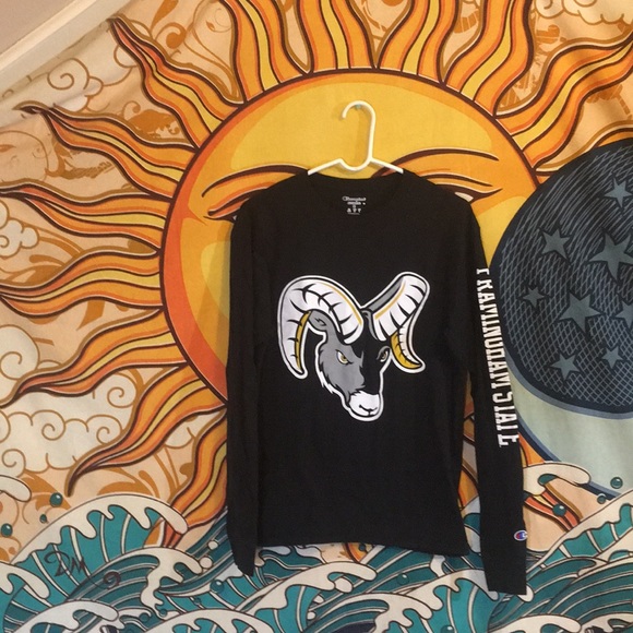 Champions long sleeved tee w Ram Size Med - Picture 1 of 4